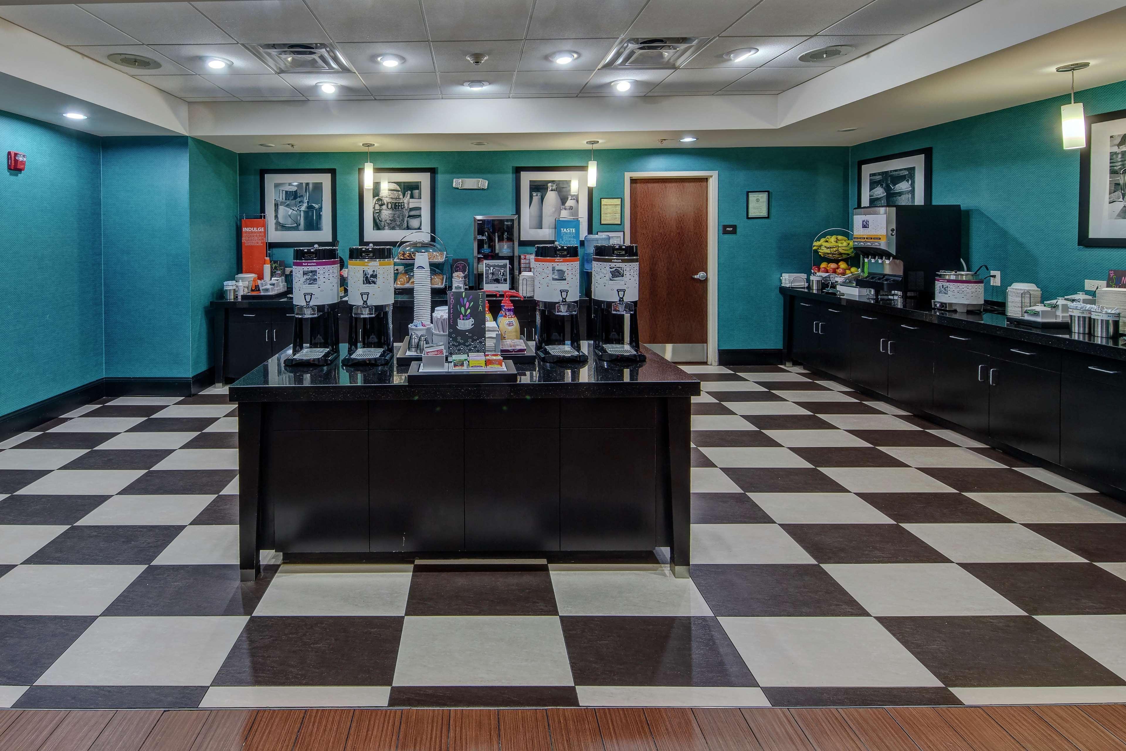 Hampton Inn & Suites Clarksville Bagian luar foto