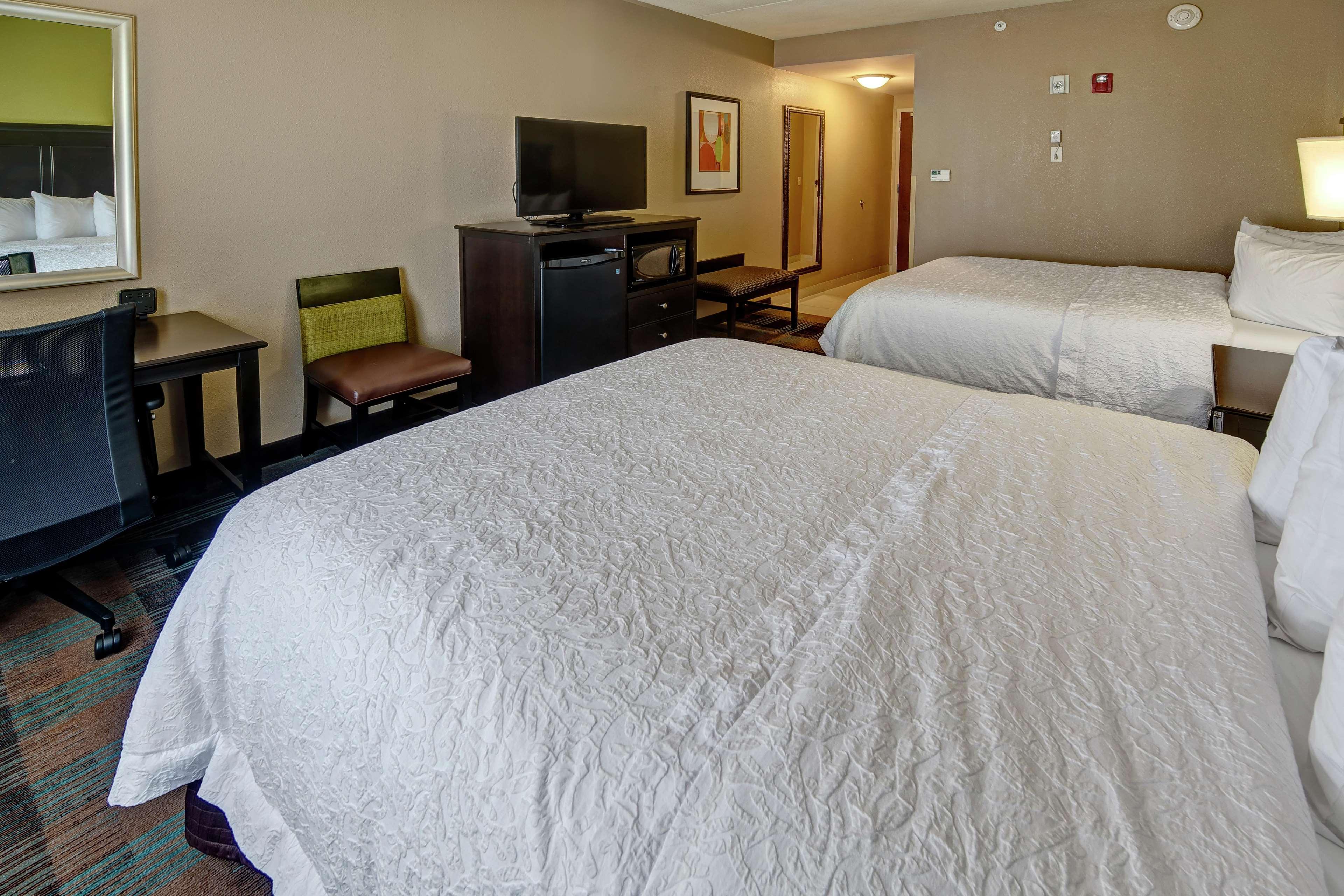 Hampton Inn & Suites Clarksville Bagian luar foto