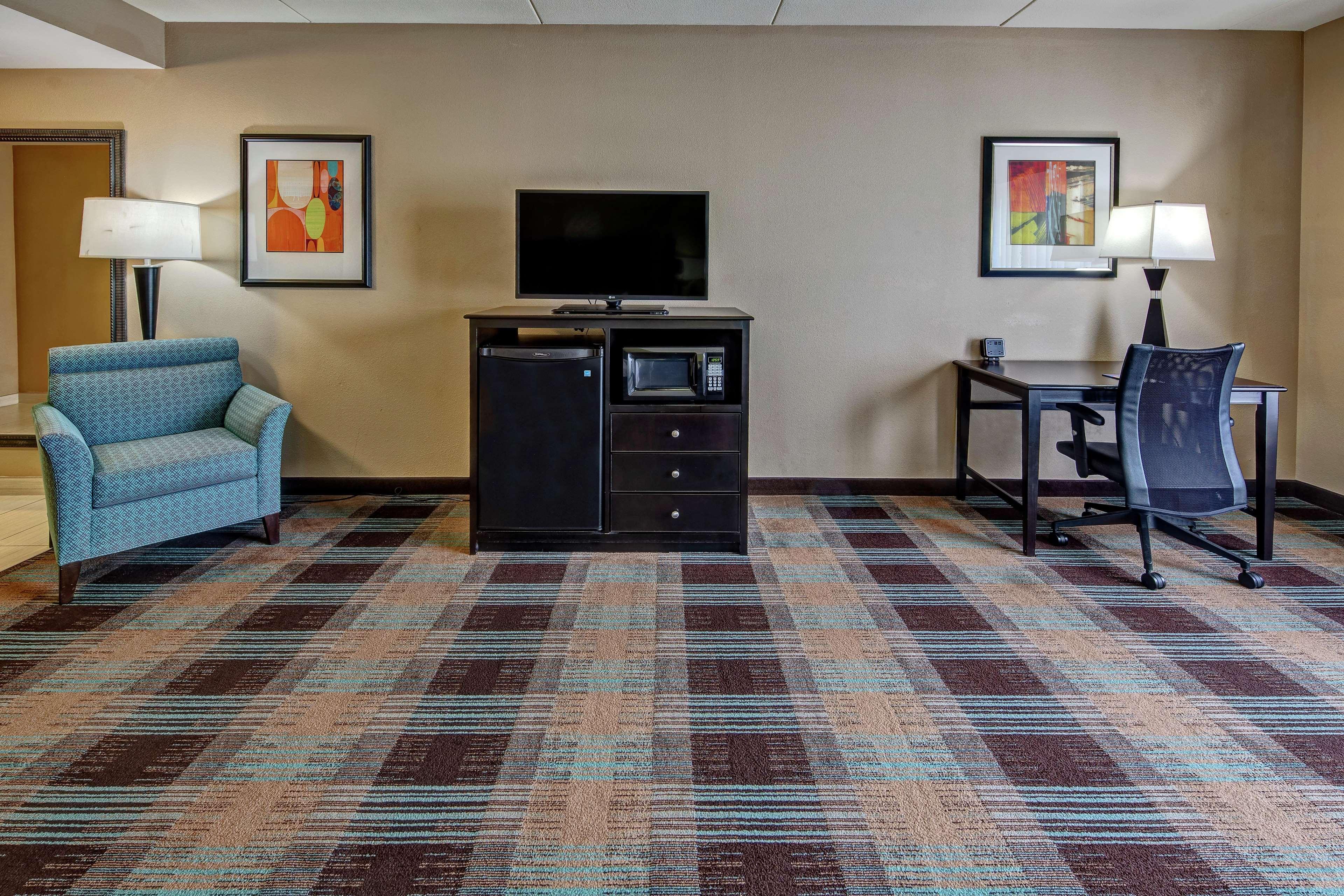 Hampton Inn & Suites Clarksville Bagian luar foto