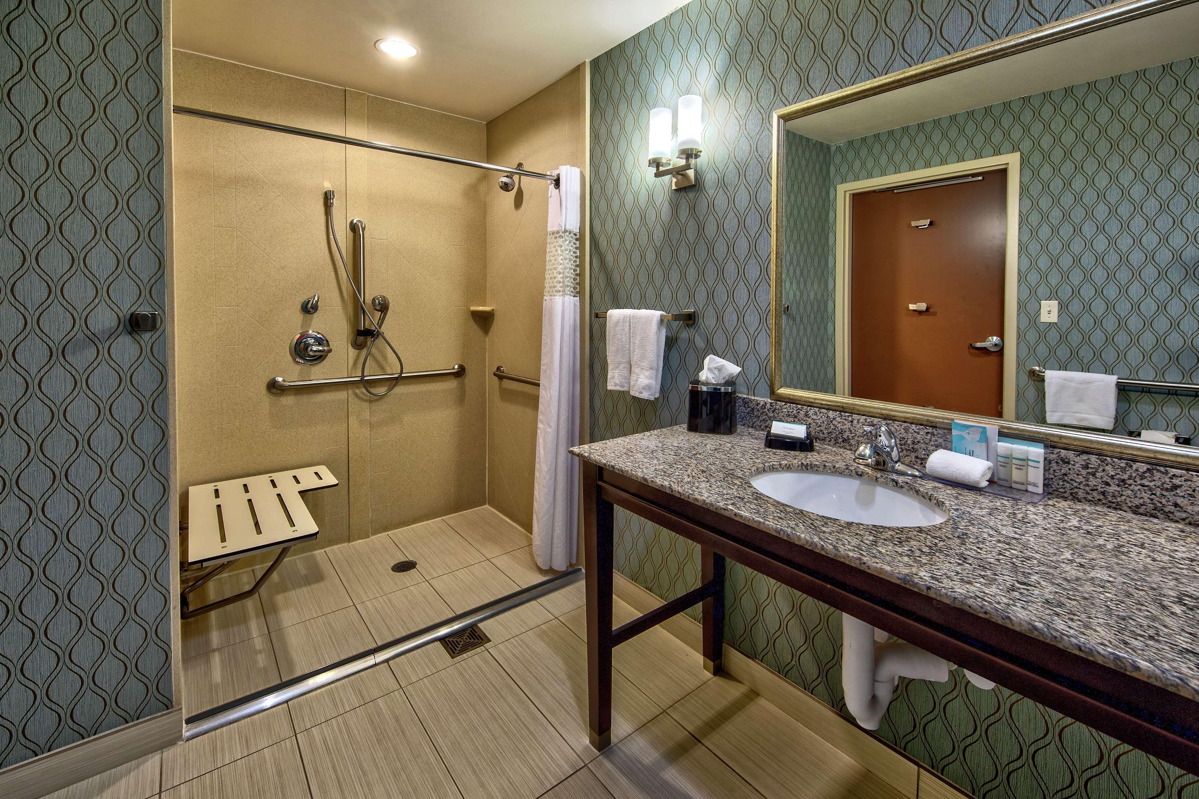 Hampton Inn & Suites Clarksville Bagian luar foto