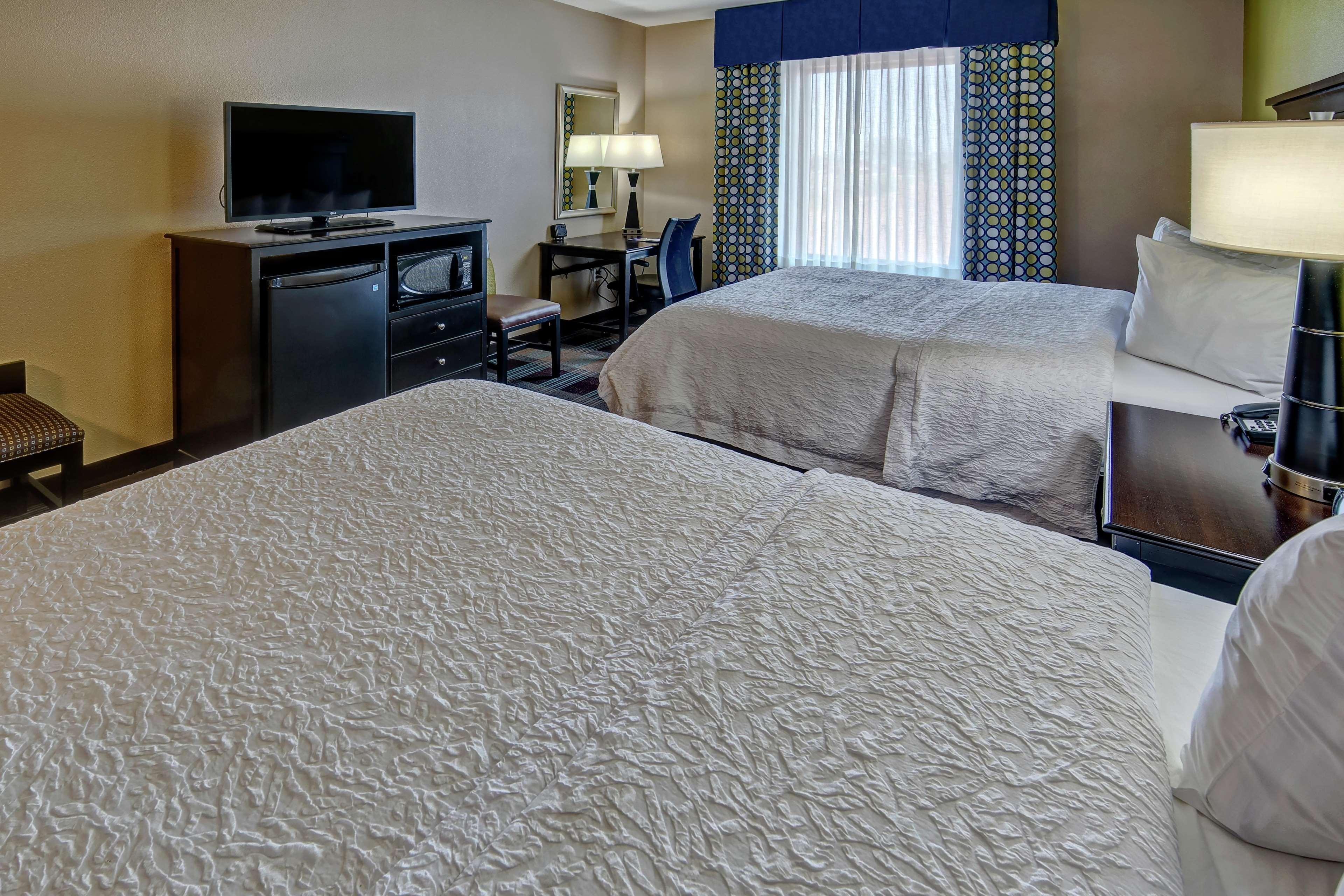 Hampton Inn & Suites Clarksville Bagian luar foto