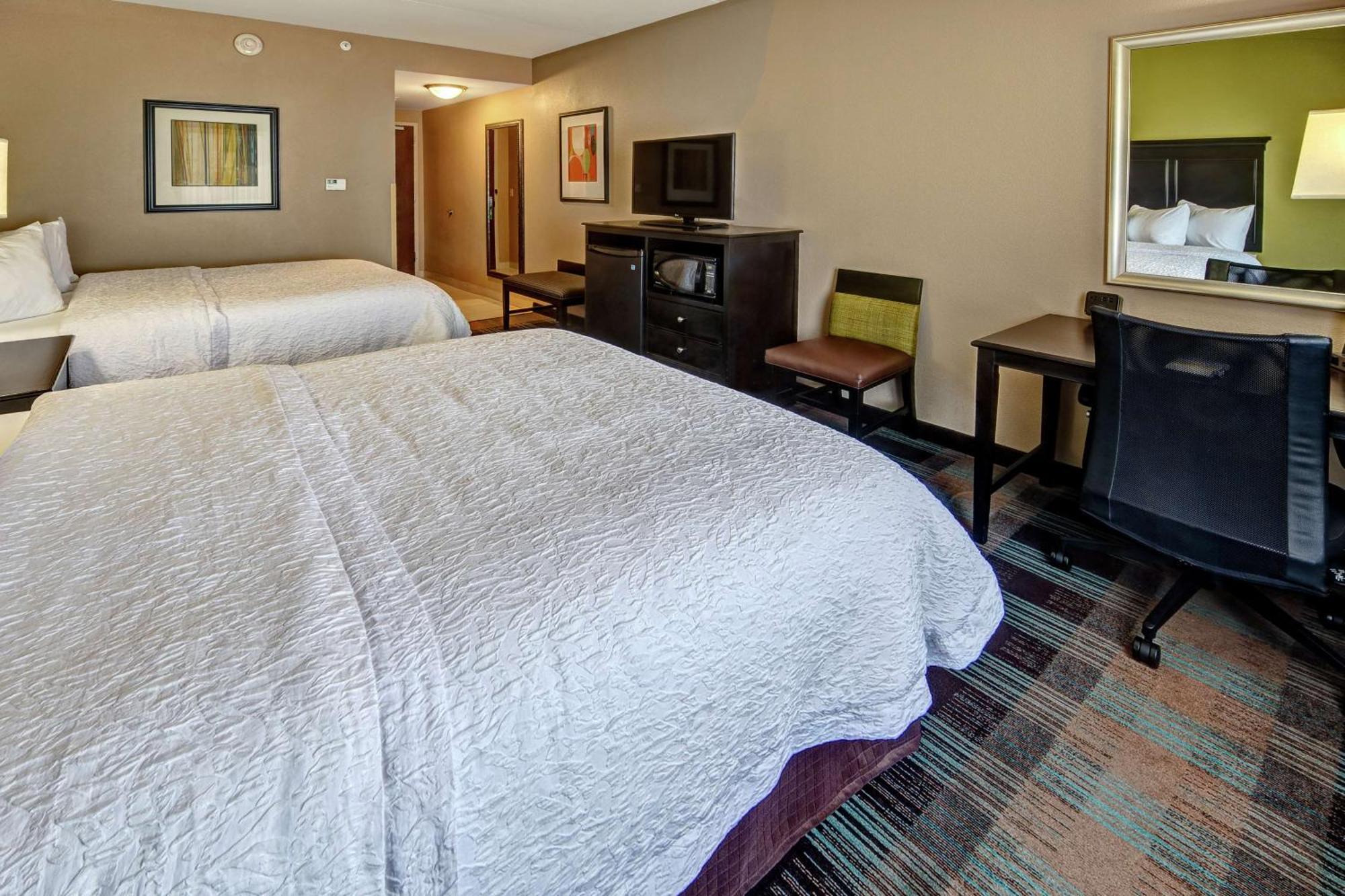 Hampton Inn & Suites Clarksville Bagian luar foto