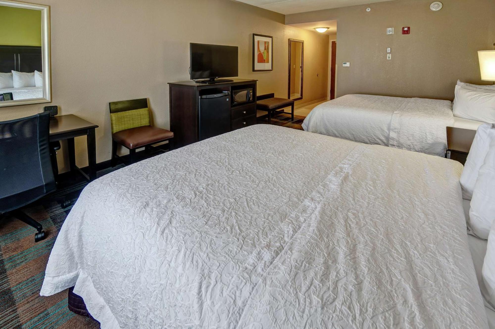 Hampton Inn & Suites Clarksville Bagian luar foto