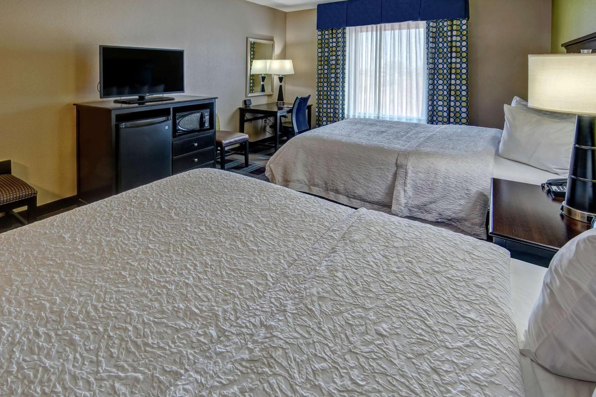 Hampton Inn & Suites Clarksville Bagian luar foto